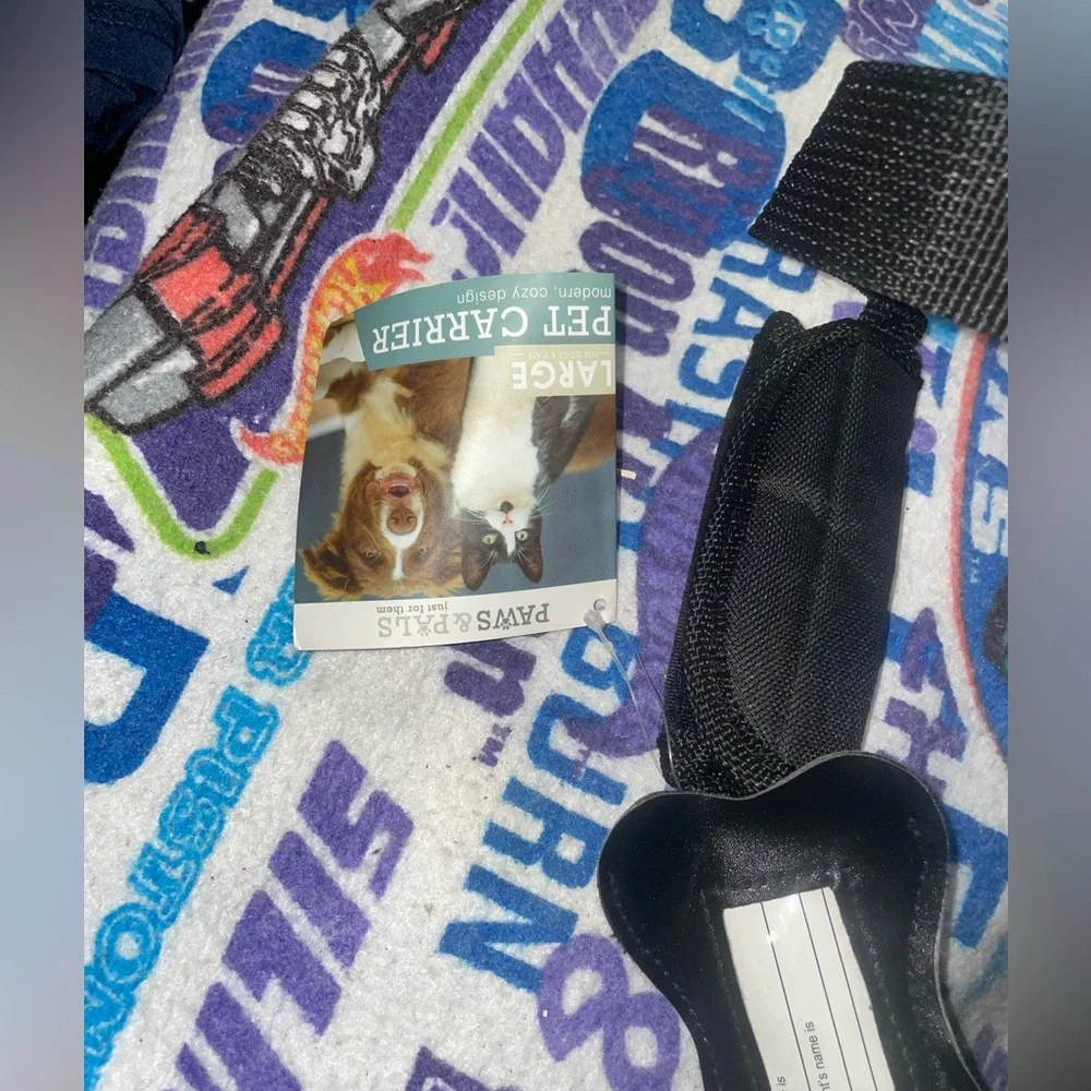 Paws and Pals large pet carrier